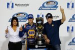 Nationwide-Champion Chase Elliott mit Vater Bill und Mutter Cindy