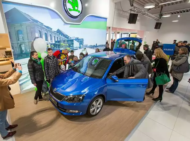 Der neue Fabia begeisterte die interessierten Besucher in den Skoda-Autohäusern. Titel-Bild zur News: Der neue Fabia begeisterte die interessierten Besucher in den Skoda-Autohäusern.