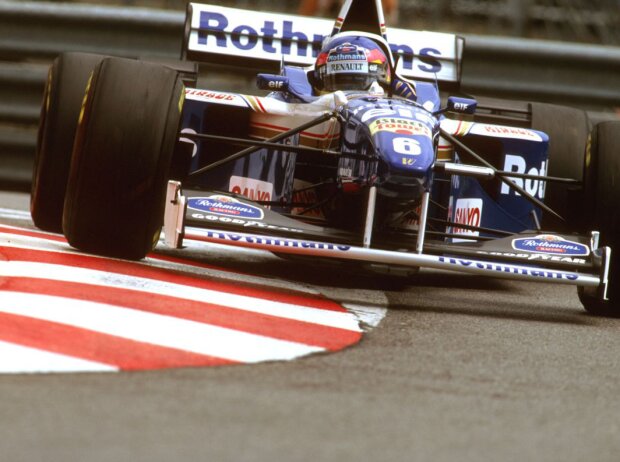 Titel-Bild zur News: Jacques Villeneuve in Monte Carlo 1996