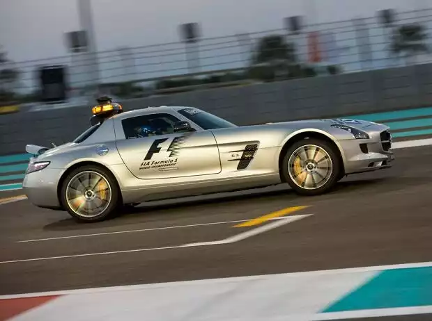 Titel-Bild zur News: Bernd Mayländer im Safety-Car