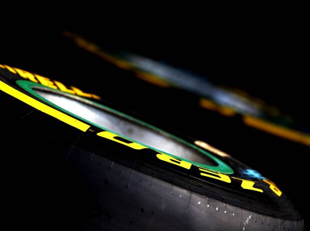 Titel-Bild zur News: Soft-Reifen von Pirelli