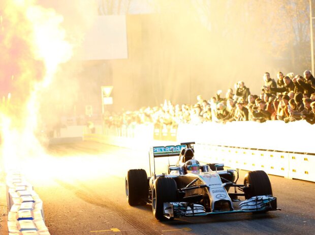 Lewis Hamilton Lewis Hamilton