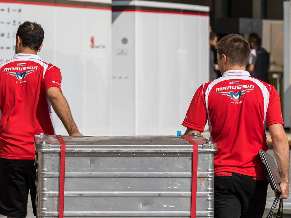 Marussia-Mechaniker in Abu Dhabi