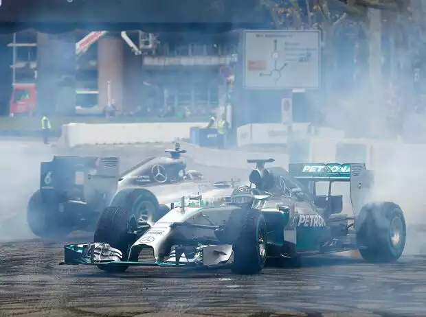 Nico Rosberg, Lewis Hamilton Titel-Bild zur News: Nico Rosberg, Lewis Hamilton