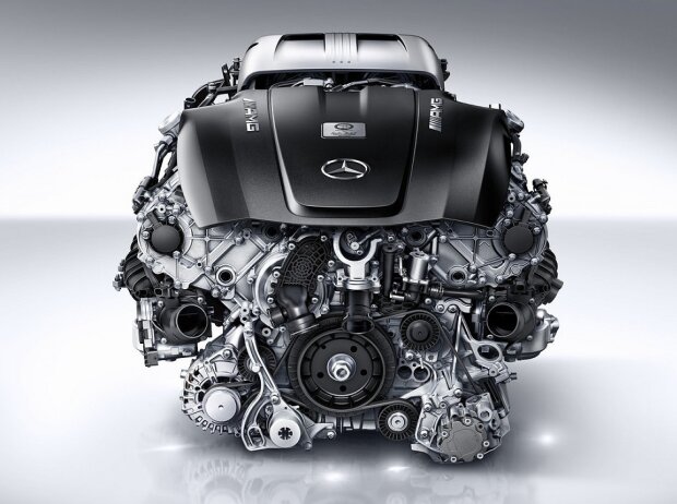 Mercedes-AMG GT: AMG V8-Zylinder-Benzinmotor mit Biturboaufladung, Baureihe M178, V-Anordnung der Kolben, Kurbelwelle, Turbolader 