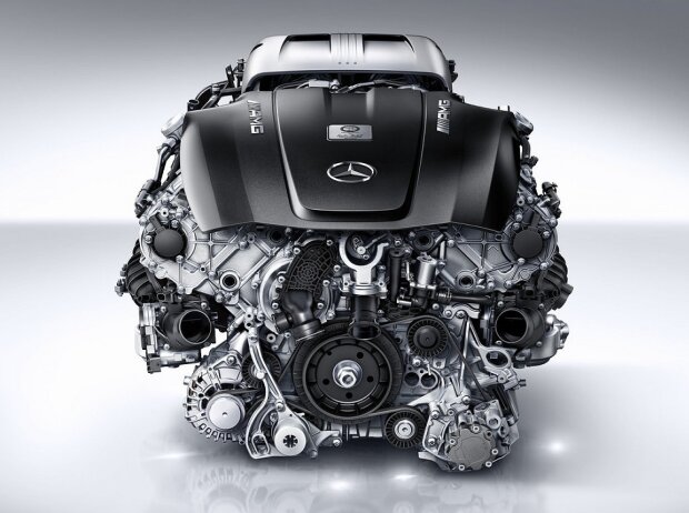 Mercedes-AMG GT: AMG V8-Zylinder-Benzinmotor mit Biturboaufladung, Baureihe M178, V-Anordnung der Kolben, Kurbelwelle, Turbolader Mercedes-AMG GT: AMG V8-Zylinder-Benzinmotor mit Biturboaufladung, Baureihe M178, V-Anordnung der Kolben, Kurbelwelle, Turbolader