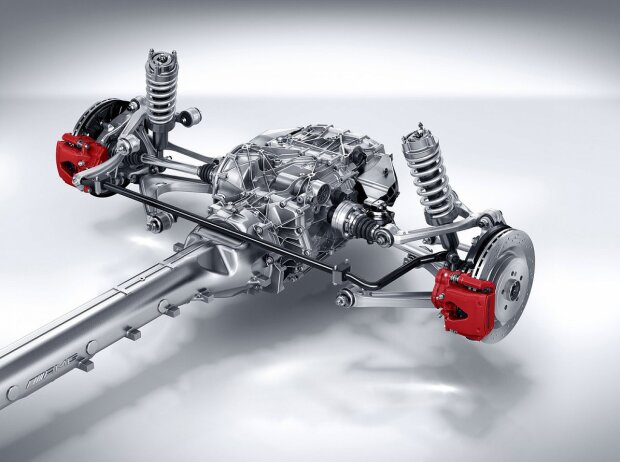 Mercedes-AMG GT: Sieben-Gang-Doppelkupplungsgetriebe an der HInterachse, Transaxle-Bauweise 
