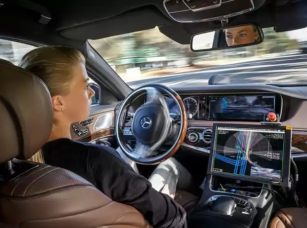 Mercedes-Benz S550 Intelligent Drive Titel-Bild zur News: Mercedes-Benz S550 Intelligent Drive