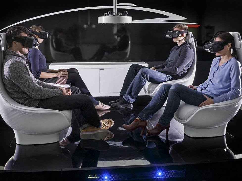 Autonomes Fahren und die Innenräume von Morgen: Wer sagt denn, dass alle in eine Richtung gucken müssen?