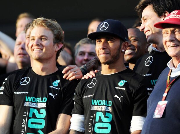 Titel-Bild zur News: Nico Rosberg, Lewis Hamilton, Toto Wolff, Niki Lauda