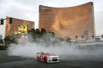 Donuts in Las Vegas: Kevin Harvick (Stewart/Haas) 