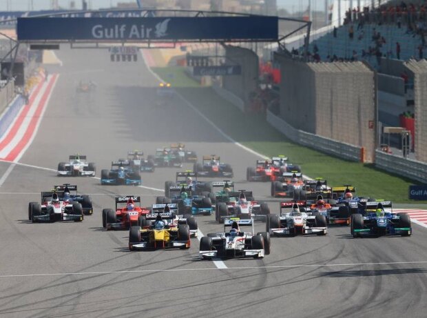 Titel-Bild zur News: Bahrain, GP2, Start