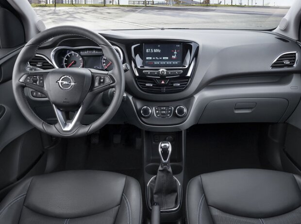 Cockpit des Opel Karl 