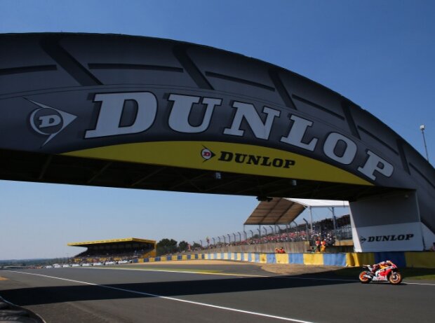 Titel-Bild zur News: Dunlop-Bogen