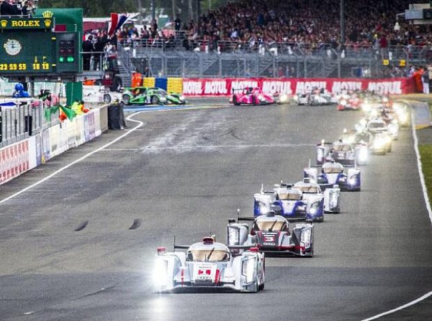 Titel-Bild zur News: Start Le Mans 2013