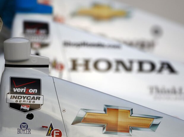 Titel-Bild zur News: Chevrolet und Honda liefern die Motoren für die IndyCar-Teams