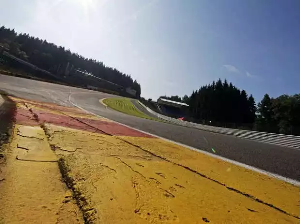Eau Rouge Titel-Bild zur News: Eau Rouge