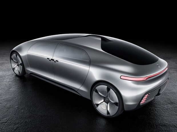 Mercedes-Benz F 015 Luxury in Motion 