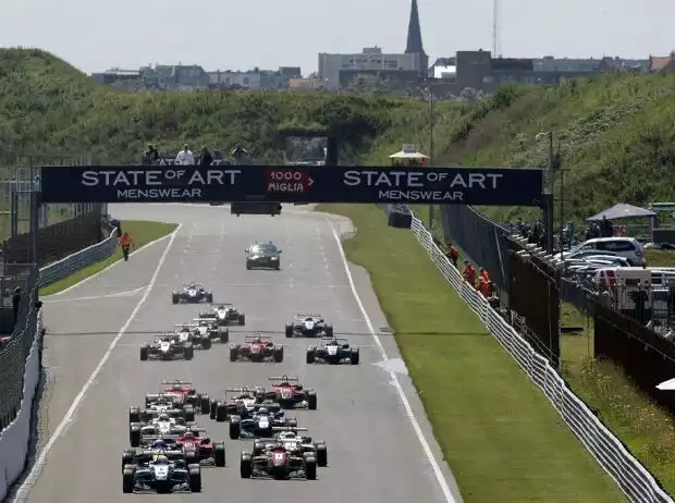Titel-Bild zur News: Formel-3-Masters in Zandvoort 2012