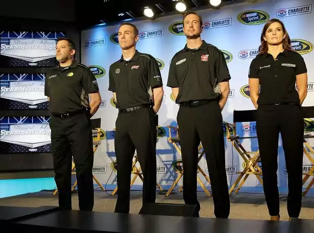 Tony Stewart, Danica Patrick, Kevin Harvick, Kurt Busch Titel-Bild zur News: Tony Stewart, Danica Patrick, Kevin Harvick, Kurt Busch