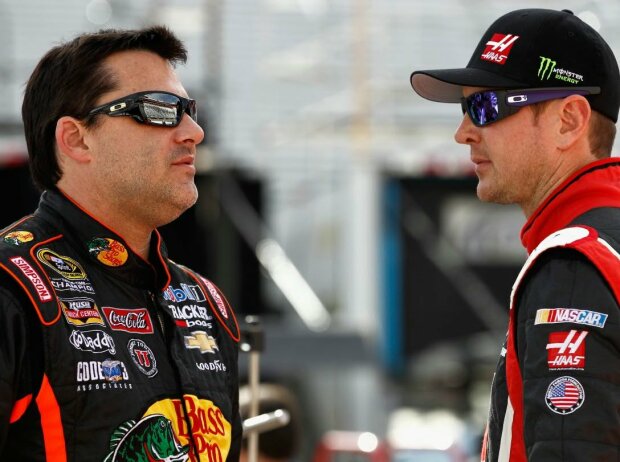 Tony Stewart, Kurt Busch Tony Stewart, Kurt Busch