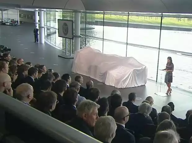 Präsentation des McLaren-Mercedes MP4-28 Titel-Bild zur News: Präsentation des McLaren-Mercedes MP4-28