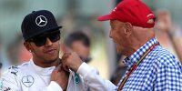 Bild zum Inhalt: Hamilton und Mercedes beginnen Vertragsgespräche in Jerez