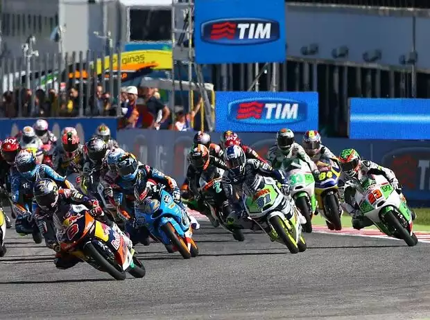 Moto3 Start Titel-Bild zur News: Moto3 Start