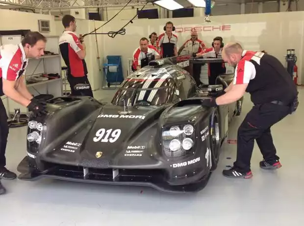 Porsche 919 Test Bahrain Titel-Bild zur News: Porsche 919 Test Bahrain