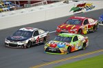 Kyle Busch (Gibbs), Kevin Harvick (Stewart/Haas) und Jamie McMurray (Ganassi) 