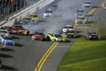 Big One in Runde 45 mit Jamie McMurray, Paul Menard, Denny Hamlin und Co.