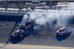 "Big One" im Daytona-500-Qualifying: Reed Sorenson,  J.J. Yeley, Clint Bowyer und Bobby Labonte