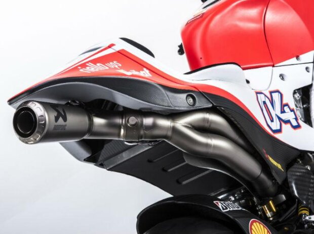 Titel-Bild zur News: Akrapovic Ducati GP15