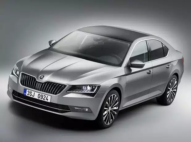 Neuer Skoda Superb 2015 Titel-Bild zur News: Neuer Skoda Superb 2015