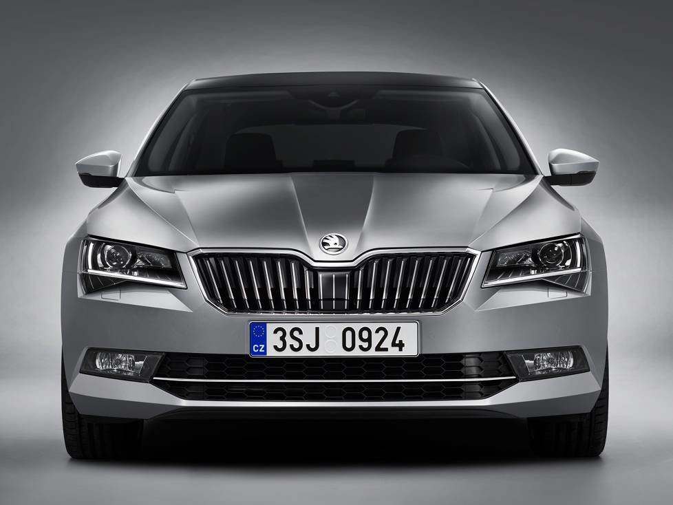 Neuer Skoda Superb 2015 - Frontansicht