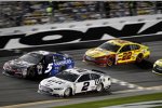 Brad Keselowski (Penske), Kasey Kahne (Hendrick) und Joey Logano (Penske) 