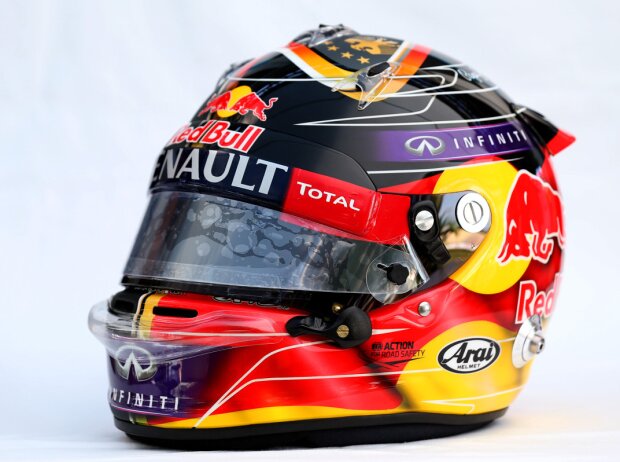 Titel-Bild zur News: Sebastian Vettel Helm Hockenheim 2014