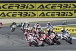 Michael van der Mark vor Troy Bayliss 