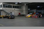 WTCC-Autos bei der Verladung in Frankfurt-Hahn