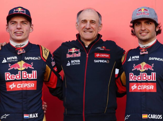 Titel-Bild zur News: Max Verstappen, Franz Tost, Carlos Sainz jun.