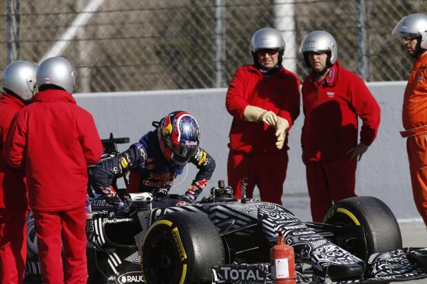 Daniil Kwjat Red Bull Infiniti Red Bull Racing F1 ~Daniil Kwjat (Red Bull) ~ Daniil Kwjat Red Bull Infiniti Red Bull Racing F1 ~Daniil Kwjat (Red Bull) ~