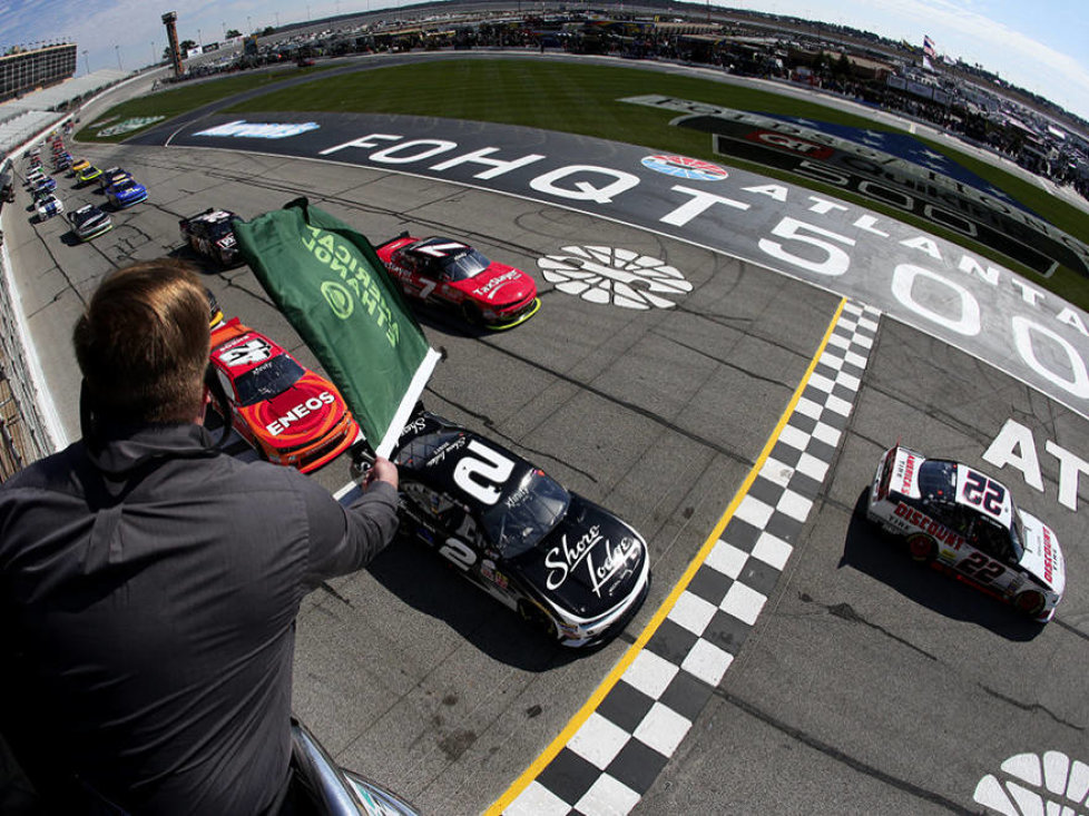 Start Xfinity Atlanta 2015