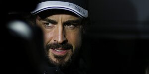 Sainz: Fernando Alonso wird nach Unfall in Australien fahren