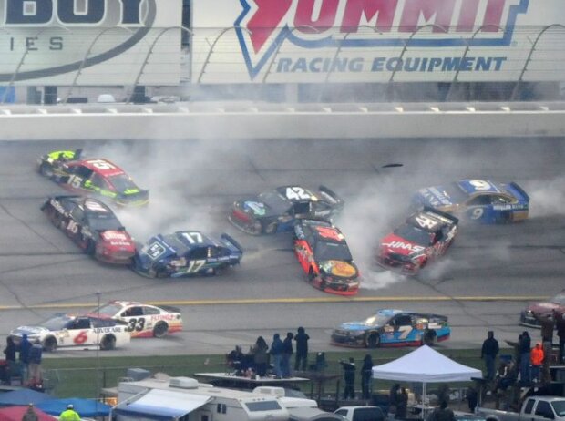 Greg Biffle, Clint Bowyer, Ricky Stenhouse