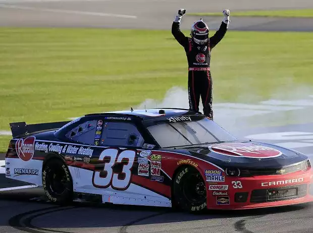 Austin Dillon Titel-Bild zur News: Austin Dillon