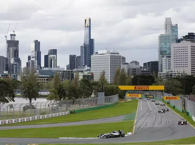 Nico Rosberg, Daniel Ricciardo, Lewis Hamilton Titel-Bild zur News: Nico Rosberg, Daniel Ricciardo, Lewis Hamilton