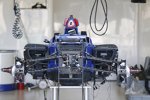 Der Sauber-Bolide aufgebockt in der Box