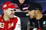 Sebastian Vettel (Ferrari) und Lewis Hamilton (Mercedes) 