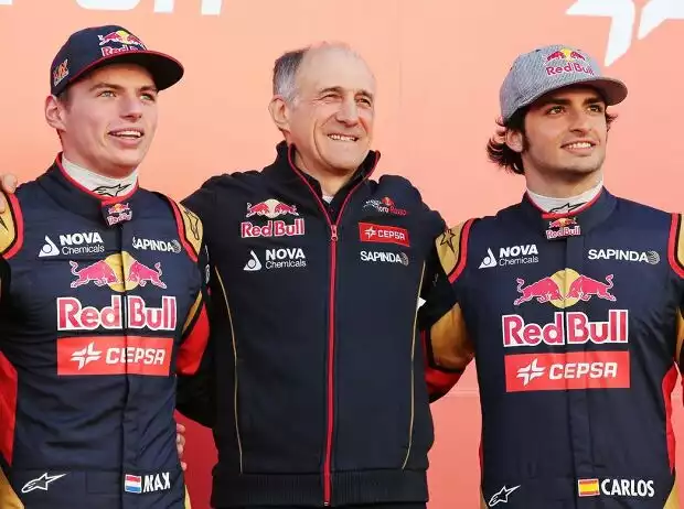 Titel-Bild zur News: Max Verstappen, Franz Tost, Carlos Sainz jun.