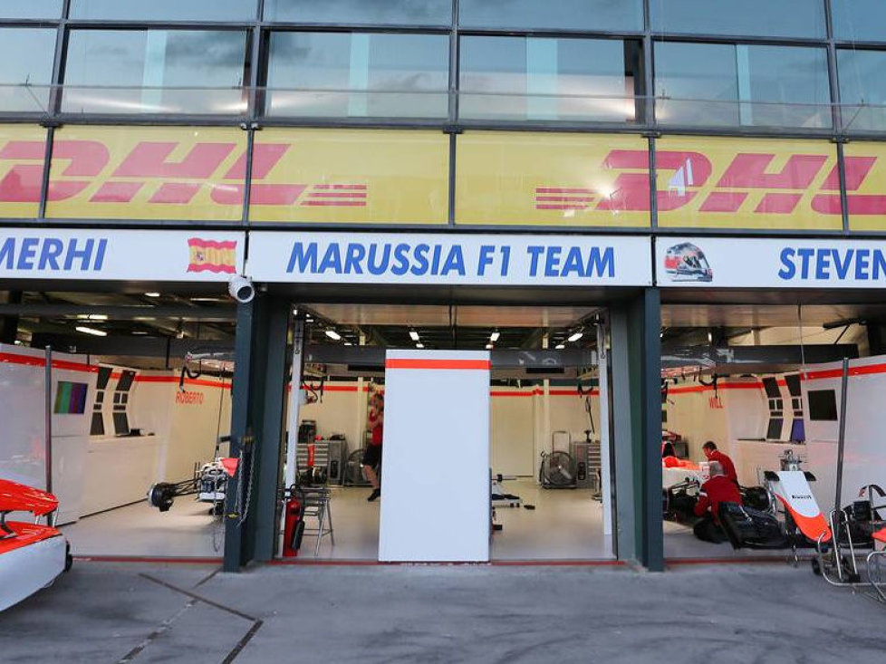 Manor-Marussia-Box